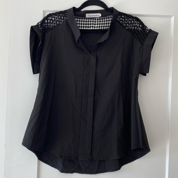 Black sleek collared blouse - Picture 4 of 4